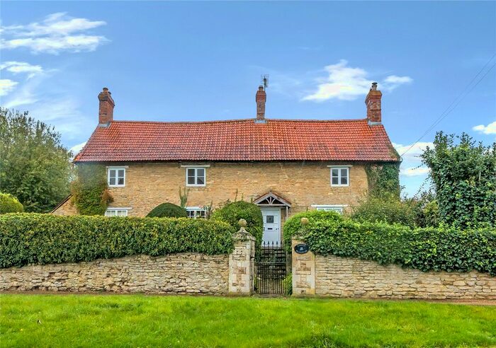 4 Bedroom Detached House To Rent In High Street, Yardley Hastings, Northamptonshire, NN7