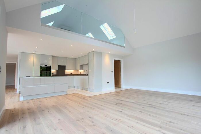 4 Bedroom Detached House To Rent In The Lodge, Bainton, Oxon, OX27