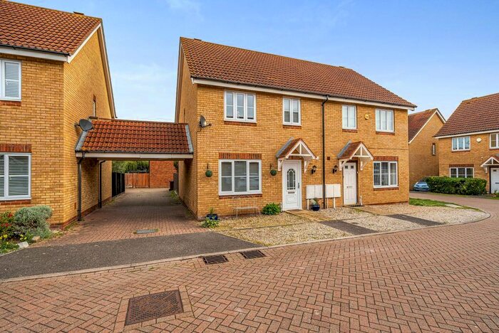 3 Bedroom Semi-Detached House For Sale In Wheler Court, Faversham, ME13