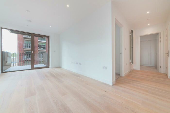 2 Bedroom Apartment To Rent In Pendant Court, Royal Crest Avenue, Royal Wharf, London, E16