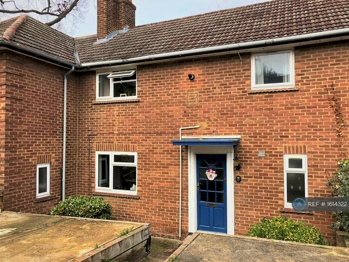 4 Bedroom Semi-Detached House To Rent In Addison Gardens, Surbiton, KT5