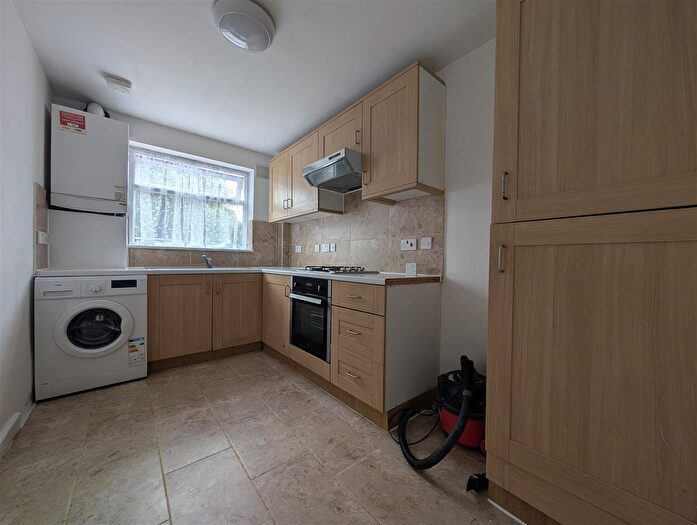 2 Bedroom Property To Rent In Staines Road, Feltham, TW14