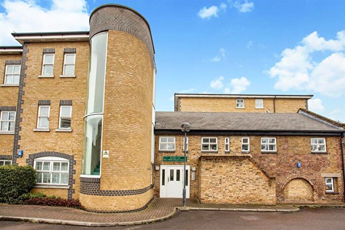 1 Bedroom Flat To Rent In Twig Folly Close, Bethnal Green, E2