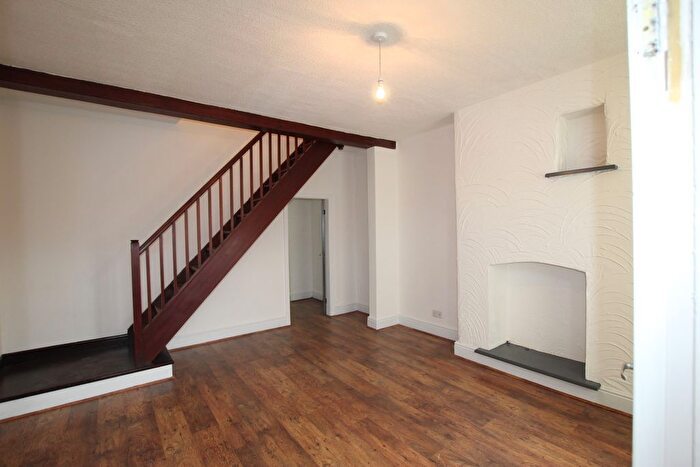 2 Bedroom End Of Terrace House To Rent In Queensway, Castleton, Rochdale, OL11