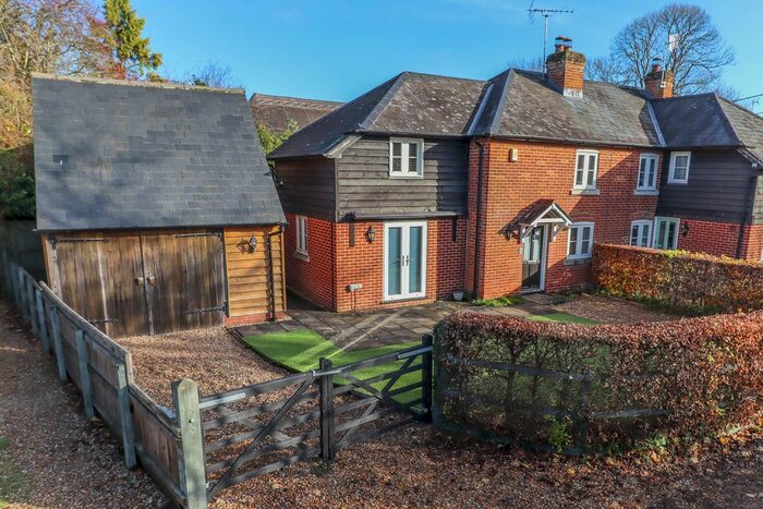 2 Bedroom Cottage For Sale In Houghton, Stockbridge, Hampshire, SO20