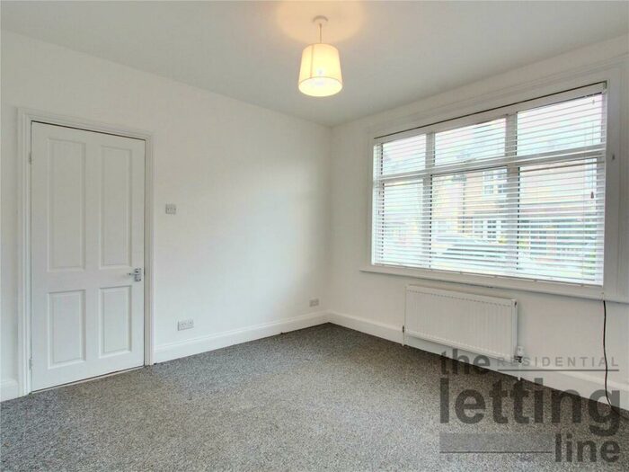3 Bedroom Terraced House To Rent In Mafeking Road, Enfield, Middlesex, EN1
