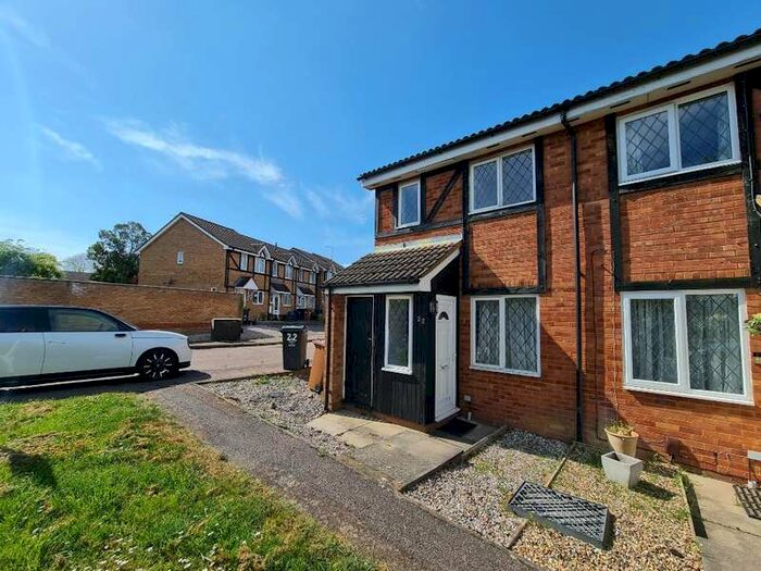 1 Bedroom Property To Rent In Shearwater Close Stevenage, SG2