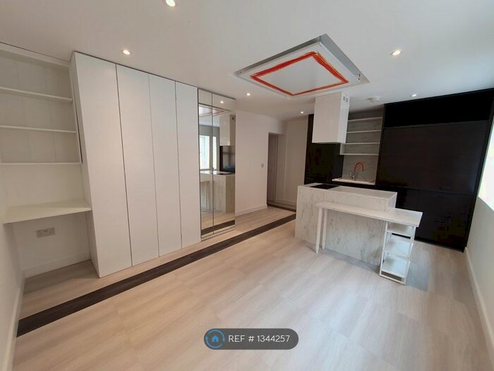 Studio To Rent In Reeves Way, South Woodham Ferrers, Chelmsford, CM3