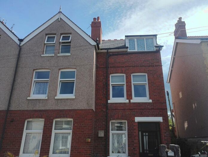 1 Bedroom Apartment To Rent In York Road, Colwyn Bay, LL29