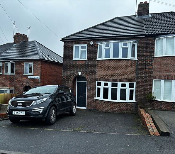 3 Bedroom Semi-detached House For Sale In Highfield Road, Swadlincote, DE11