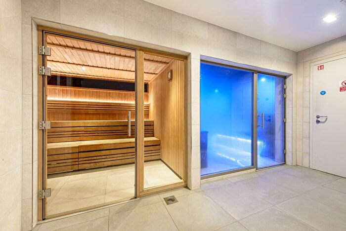 2 Bedroom Flat For Sale In Colindale Gardens, Colindale, NW9