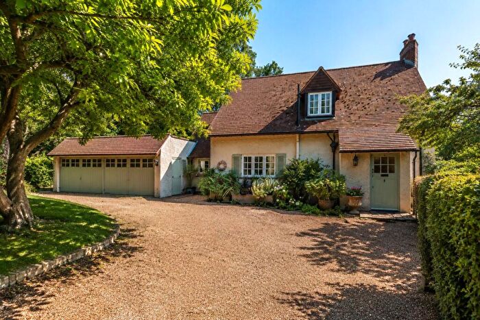 2 Bedroom Detached House For Sale In Pastens Road, Limpsfield, Oxted, Surrey, RH8