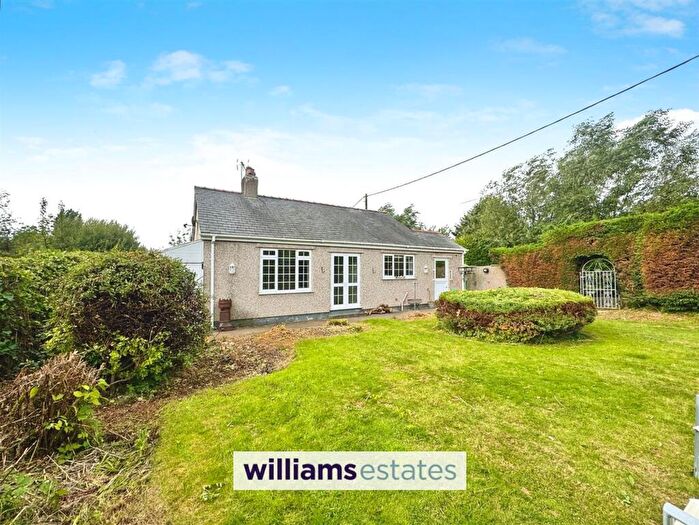 4 Bedroom Detached Bungalow For Sale In Pwll Y Bont, Meliden, LL19