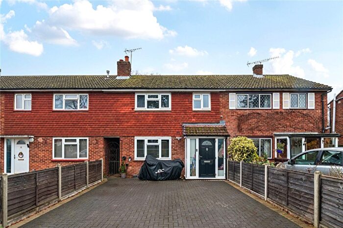 3 Bedroom Terraced House For Sale In Slade Road, Ottershaw, KT16