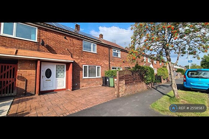 4 Bedroom Semi-Detached House To Rent In Middlesex Road, Stockport, SK5