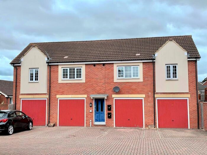 1 Bedroom Flat To Rent In Powell Place, Moredon, Swindon, SN2