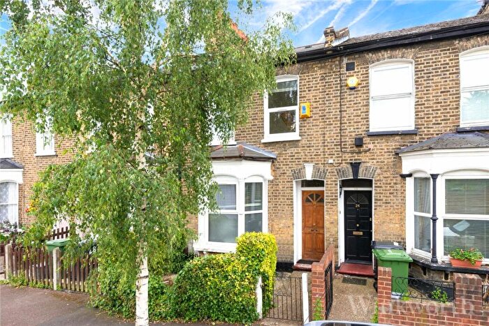 4 Bedroom Semi-Detached House To Rent In Leylang Road, New Cross, London, SE14