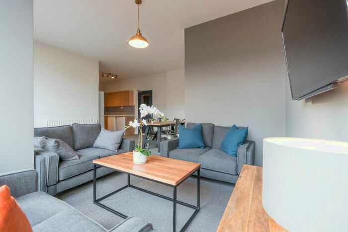 6 Bedroom Flat To Rent In Osborne Road, Newcastle, NE2