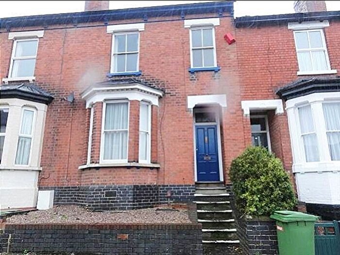 4 Bedroom Terraced House To Rent In Haden Hill, Chapel Ash, Wolverhampton, WV3