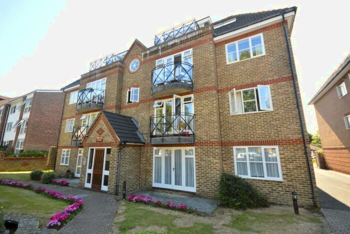 1 Bedroom Flat To Rent In Overton Road, Sutton, Surrey, SM2