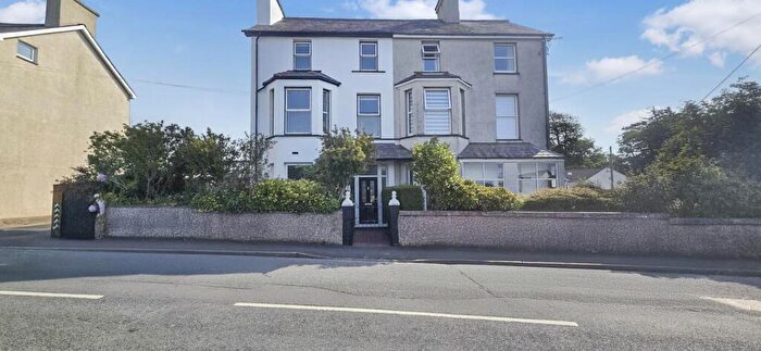 5 Bedroom House For Sale In Caernarfon Road, Criccieth, LL52