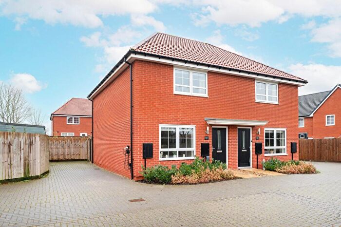 2 Bedroom Semi Detached House For Sale In Innes Place, Cringleford, NR4