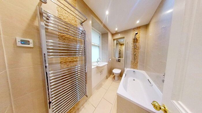 1 Bedroom Flat To Rent In Kirklee Terrace, Glasgow, Glasgow City, G12