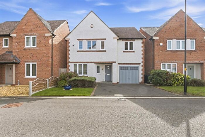 4 Bedroom Detached House For Sale In Thomas De Beauchamp Lane, Sutton Coldfield, B73