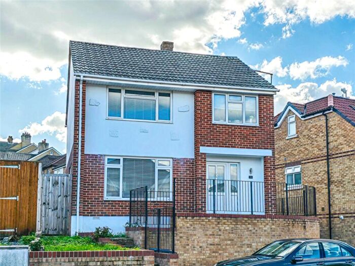 3 Bedroom Detached House For Sale In Victoria Crescent, Poole, Dorset, BH12