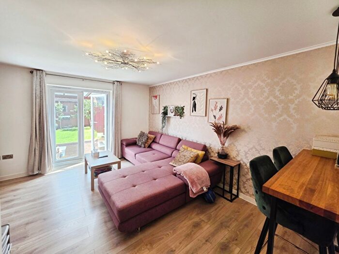 2 Bedroom Property To Rent In Felix Close, Peterborough, PE2