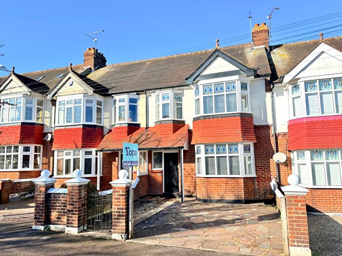 3 Bedroom Terraced House For Sale In Hawthorne Avenue, Rainham, Gillingham, ME8