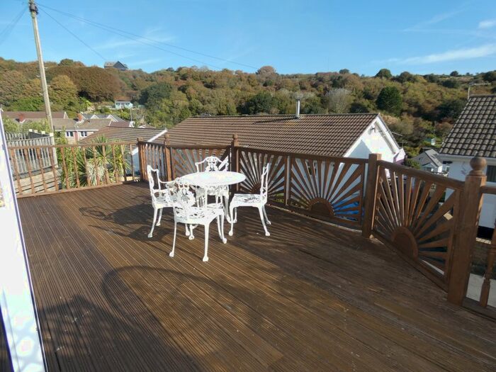 2 Bedroom Bungalow To Rent In Sealands Drive, Mumbles, SA3