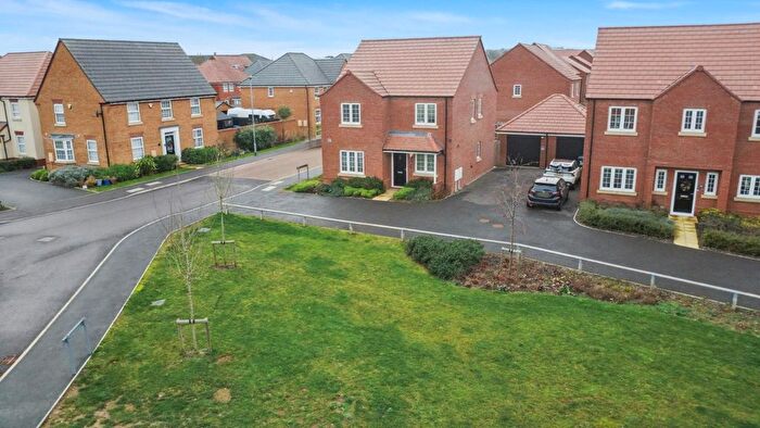 4 Bedroom Detached House For Sale In Ash Tree Road, Duston, Northampton, NN5