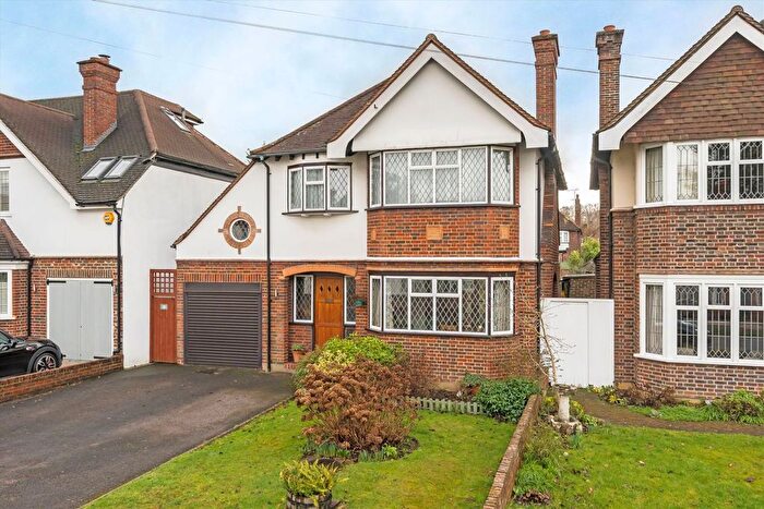 4 Bedroom Detached House For Sale In Avondale Avenue, Esher, KT10