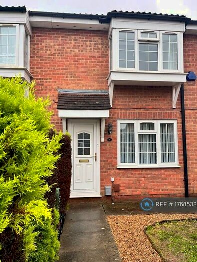 2 Bedroom End Of Terrace House To Rent In Renshaw Close, Luton, LU2