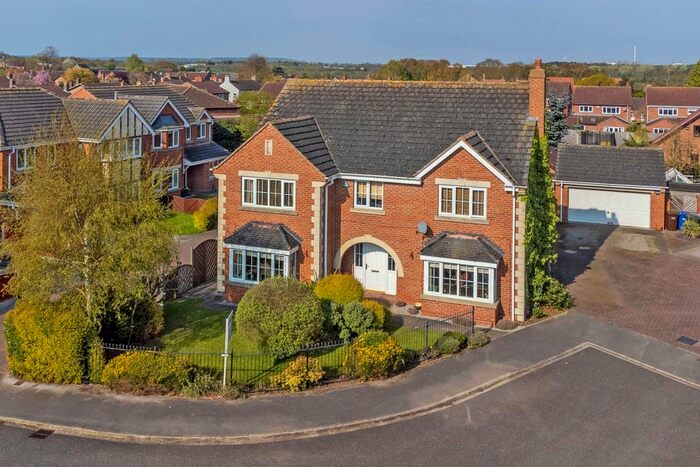 5 Bedroom Detached House For Sale In Home Farm Close, Hensall, DN14