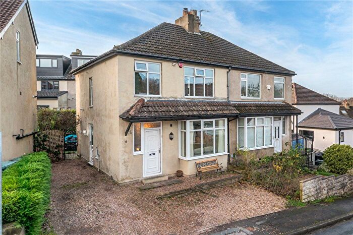 3 Bedroom Semi Detached House For Sale In Nab Wood Rise, Shipley, West Yorkshire, BD18