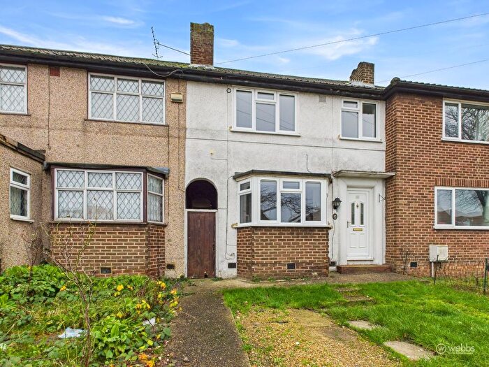 3 Bedroom Semi-Detached House To Rent In Shaxton Crescent, New Addington, Croydon, CR0