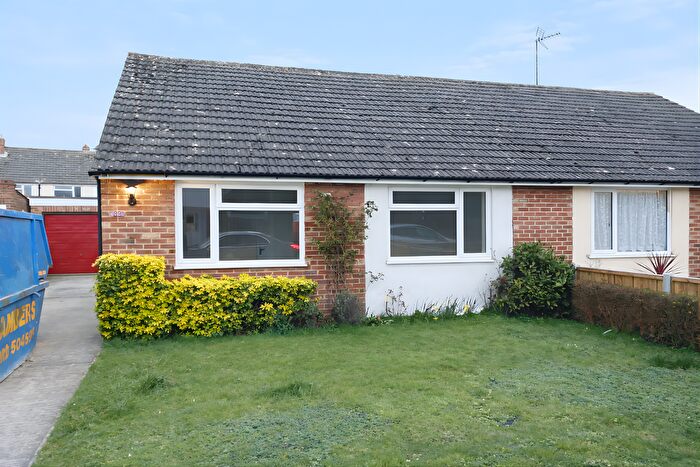 3 Bedroom Bungalow To Rent In Field Way, Aldershot, GU12