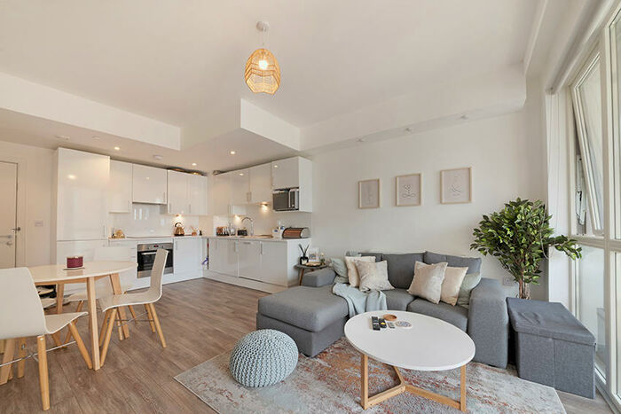 1 Bedroom Apartment To Rent In Canning Town London, E16