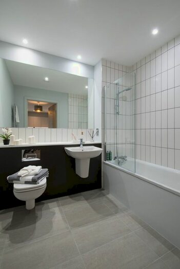 1 Bedroom Flat To Rent In The Quays, Salford, M50