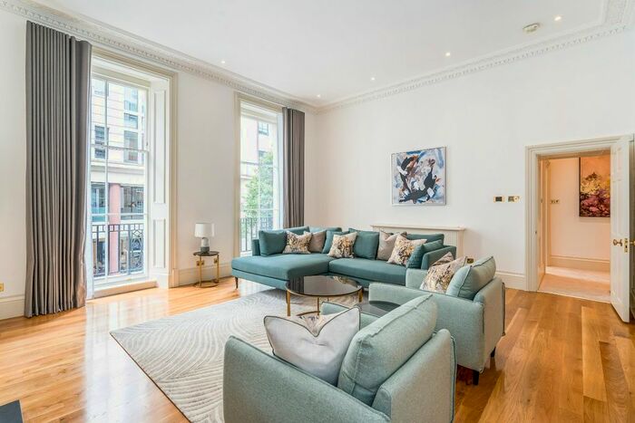 2 Bedroom Flat To Rent In King Street, St James's, London, SW1Y
