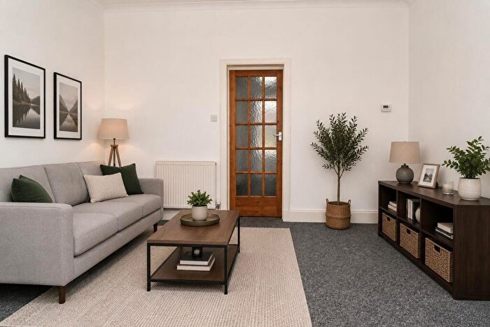 1 Bedroom Flat For Sale In Deacons Road, Kilsyth, G65