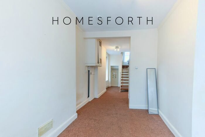 1 Bedroom Flat To Rent In High Road, North Finchley, N12
