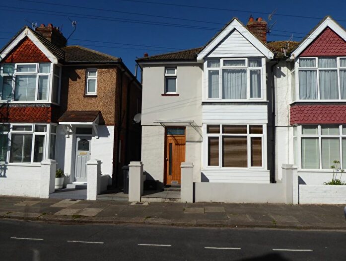 3 Bedroom Semi-detached House For Sale In Erroll Road, Hove, BN3