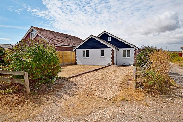 3 Bedroom Detached Bungalow To Rent In Harbour Road, Pagham, Bognor Regis, PO21