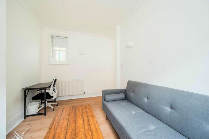 1 Bedroom Flat To Rent In Albert Mansions, Marylebone, London, W1U