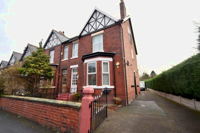 2 Bedroom Flat To Rent In Ashfield Road, Cheadle SK8