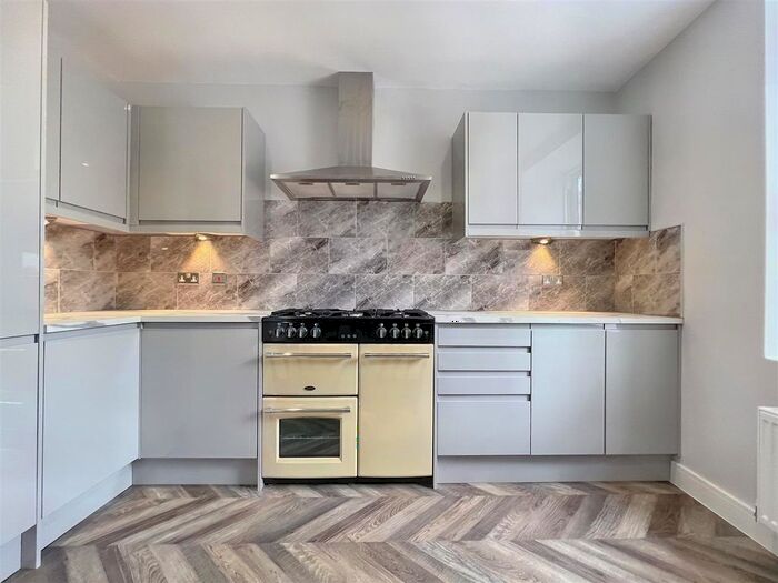 3 Bedroom Property To Rent In Charlton Road, Kingswood, Bristol, BS15