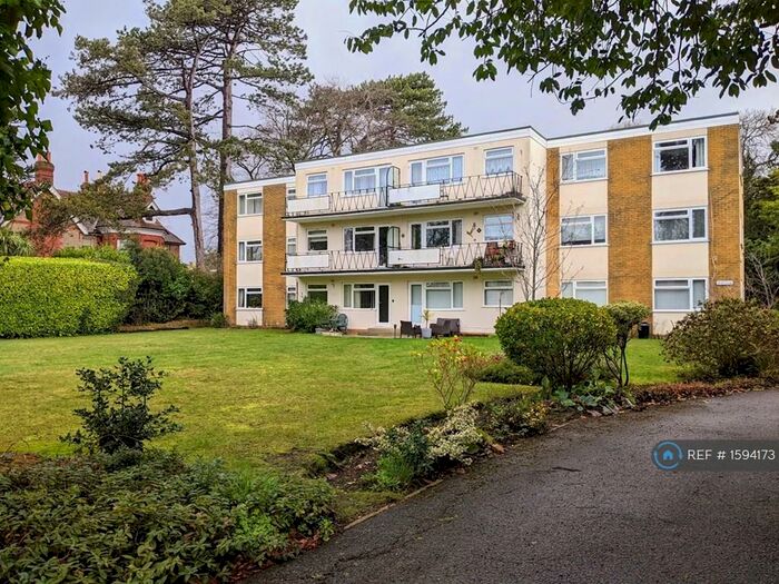 2 Bedroom Flat To Rent In Sunningdale, Bournemouth, BH4